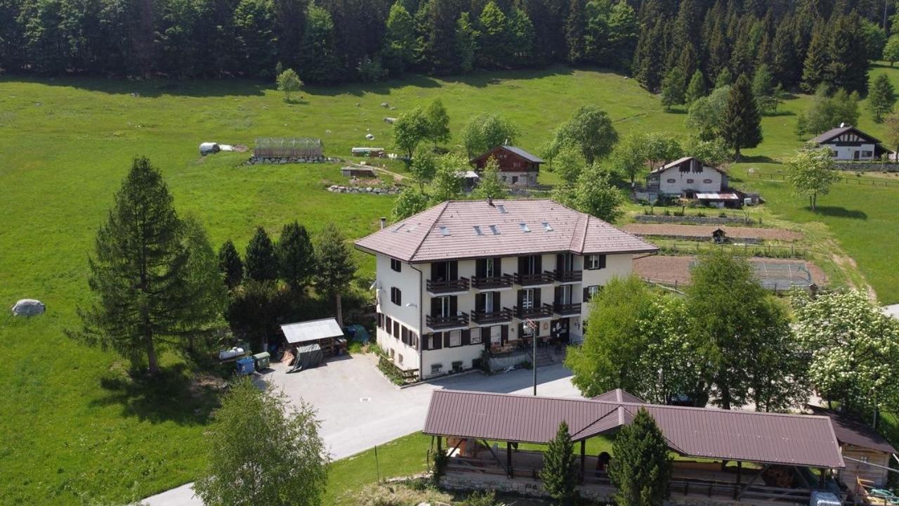 Locanda La Ruscoletta Hotel Telve Exterior photo